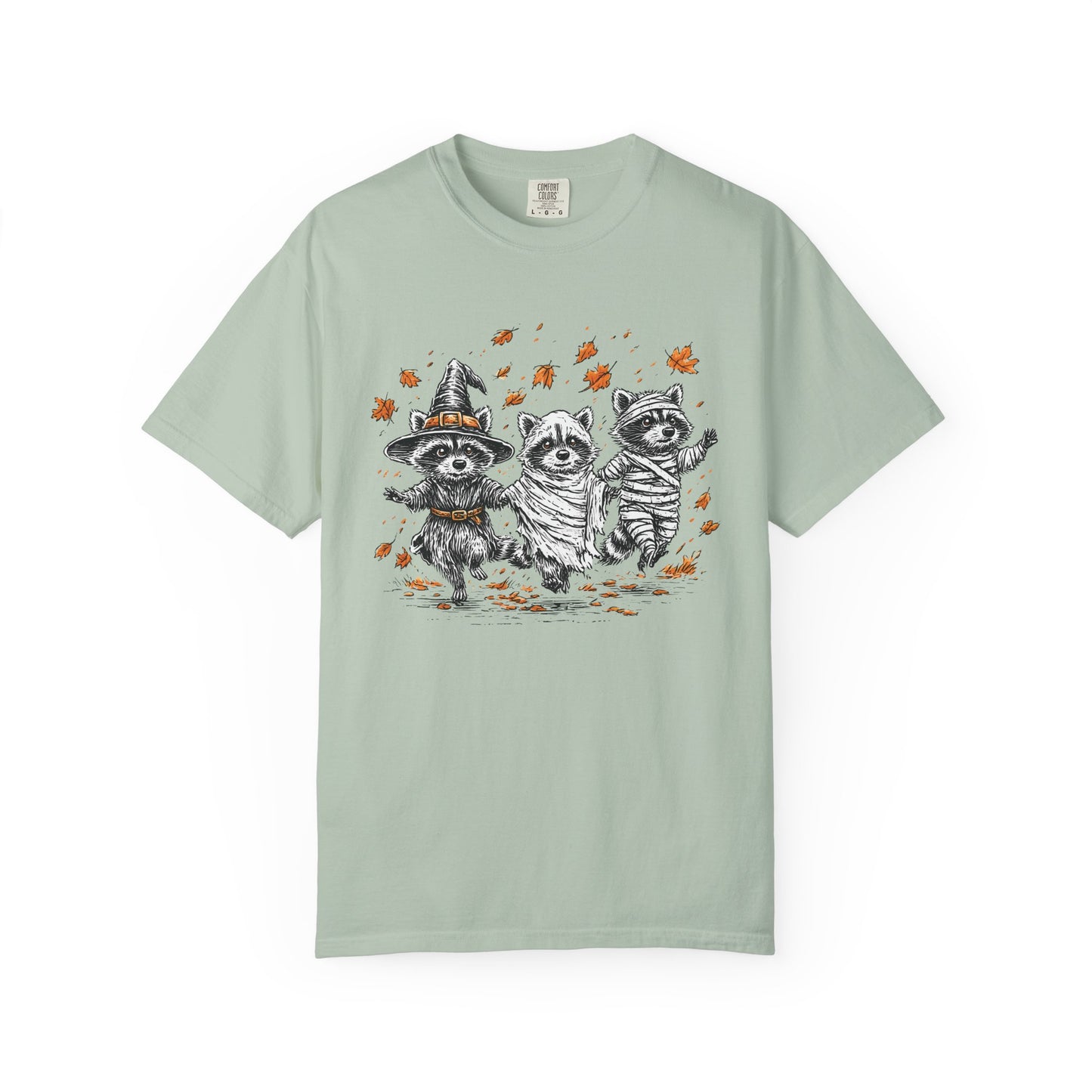 Cute Halloween Raccoon in costume t-shirt