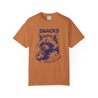 Garment-Dyed 100% cotton T-Shirt with Snack-Loving Raccoon Design, Casual Wear, Cute Animal Tee, Gift for Food Lovers, Fun Vintage Vibe