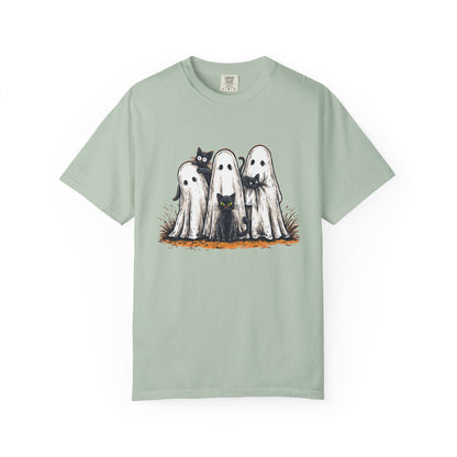 Cute Ghostly Friends T-Shirt - Vintage Style Graphic Halloween Tee