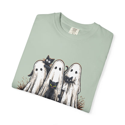 Cute Ghostly Friends T-Shirt - Vintage Style Graphic Halloween Tee