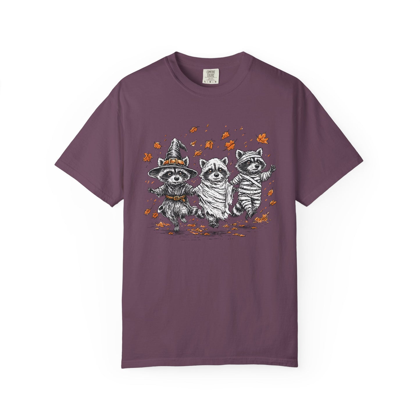 Cute Halloween Raccoon in costume t-shirt