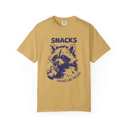 Garment-Dyed 100% cotton T-Shirt with Snack-Loving Raccoon Design, Casual Wear, Cute Animal Tee, Gift for Food Lovers, Fun Vintage Vibe