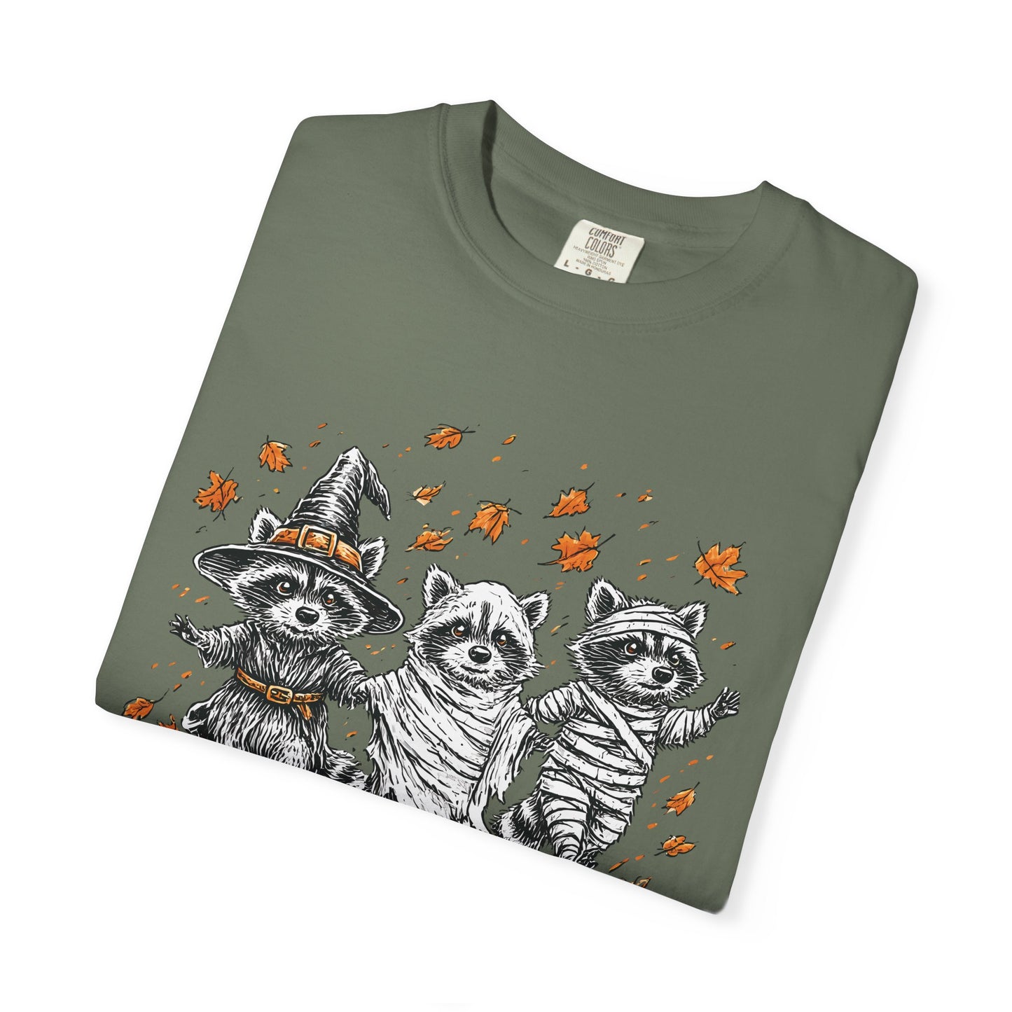 Cute Halloween Raccoon in costume t-shirt