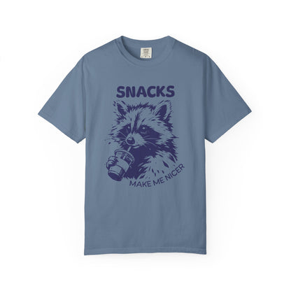 Garment-Dyed 100% cotton T-Shirt with Snack-Loving Raccoon Design, Casual Wear, Cute Animal Tee, Gift for Food Lovers, Fun Vintage Vibe