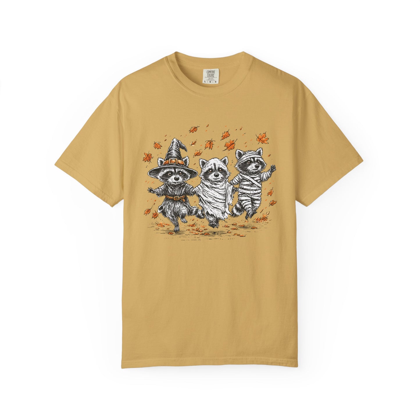 Cute Halloween Raccoon in costume t-shirt