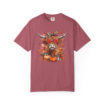 Autumn Highland Cow T-Shirt, Cute Fall Shirt, Unisex Graphic Tee, Harvest Gift, Cozy Sweatshirt Alternative